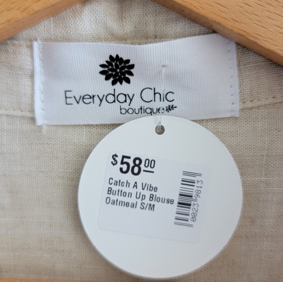 NWT Everyday Chic Boutique | Cream Linen Blend Oversized Short Sleeve Button Top - Picture 3 of 5